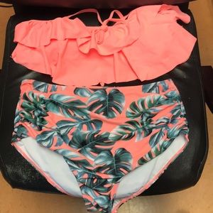 High waisted halter top bikini. Size XL.